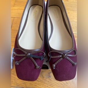 Beautiful flats in this season's favorite color… wine!